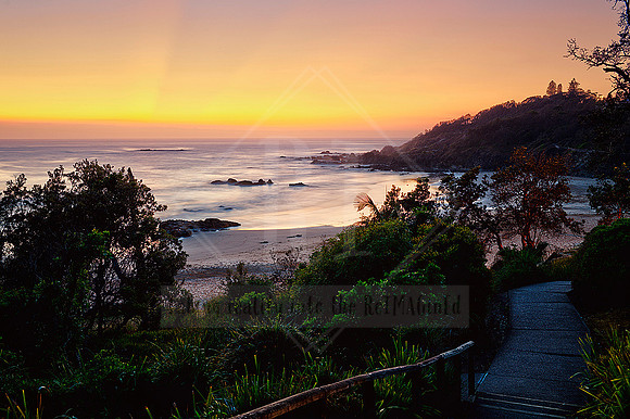 759456 Oxley Beach Photo For Sale